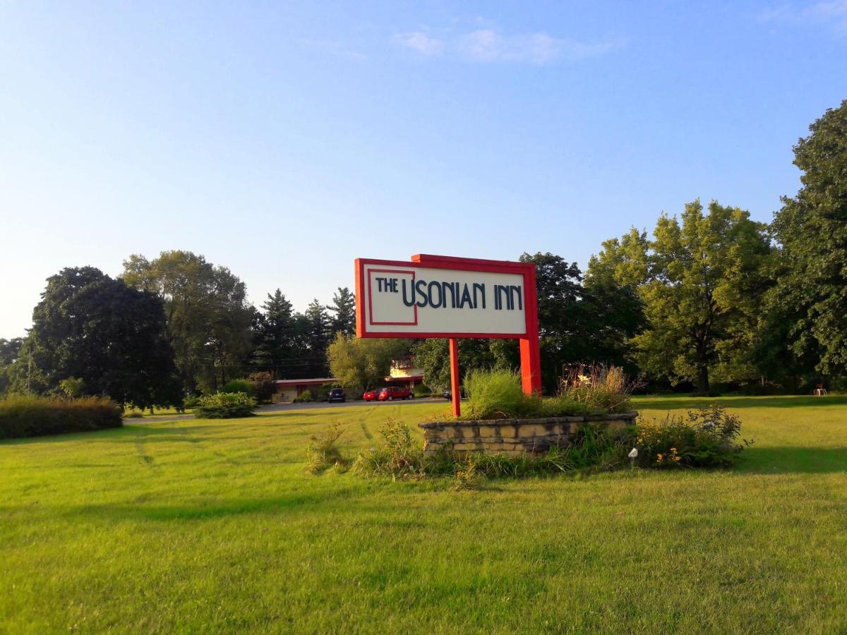 The Usonian Inn Llc Spring Green Exterior photo